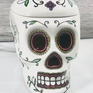 Scentsy Skull Warmer